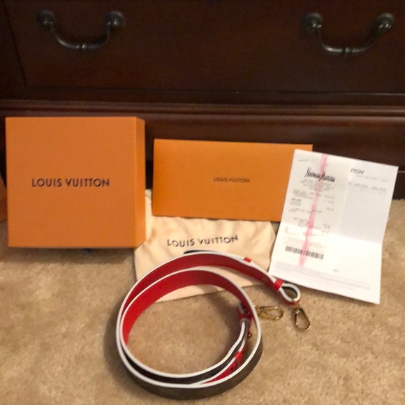 Louis Vuitton Handbags - Louis Vuitton crossbody strap, Monogram/Red